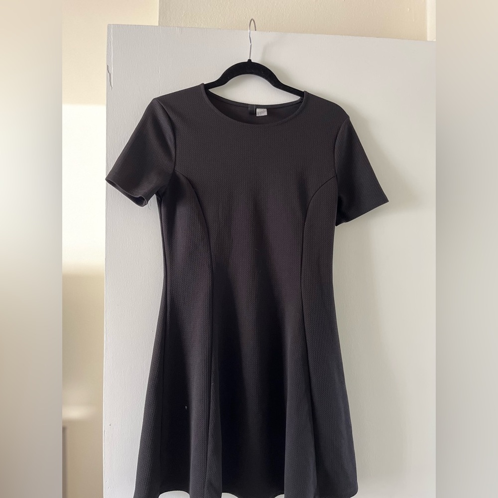 Divided fitted skater dress size 12 (m)